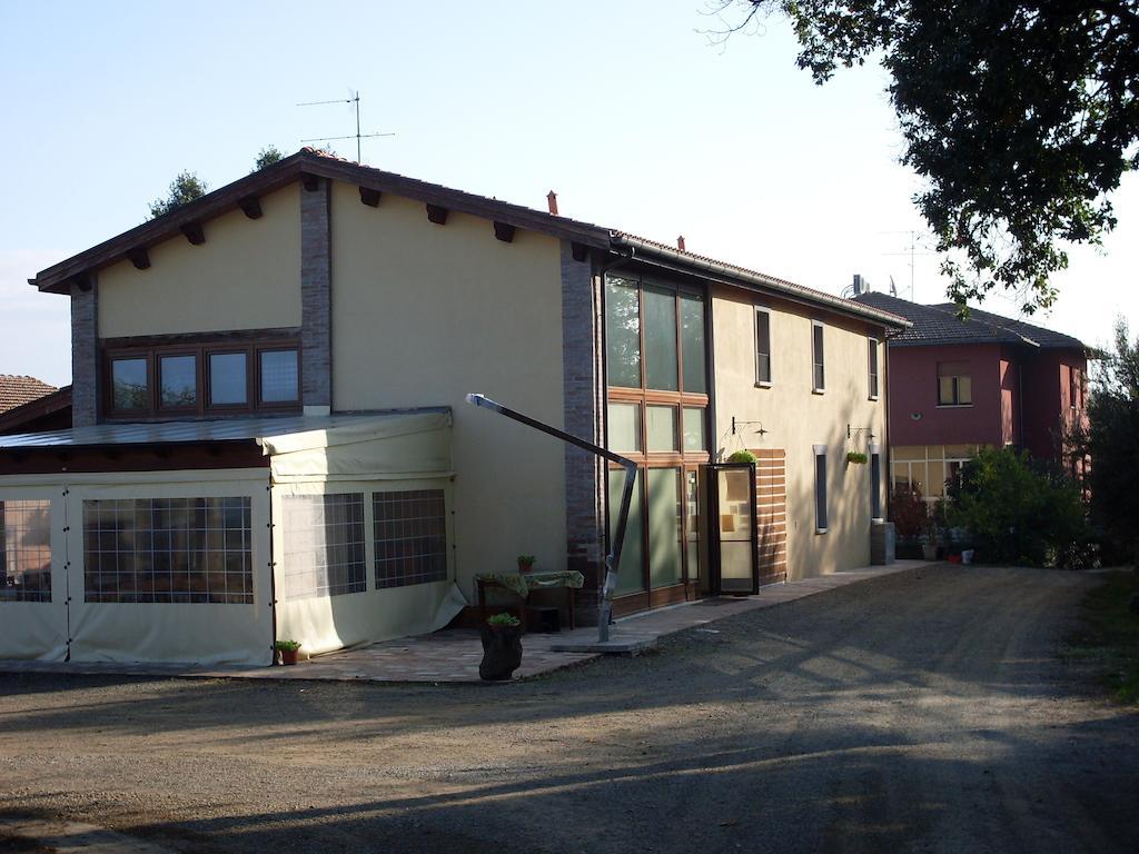 Agriturismo La Marletta Imola Luaran gambar