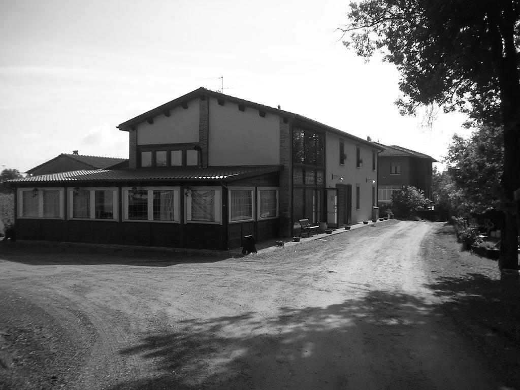 Agriturismo La Marletta Imola Luaran gambar
